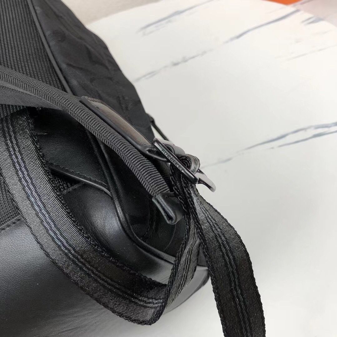 巴寶莉 Vintage 格紋高仿雙肩包書包
