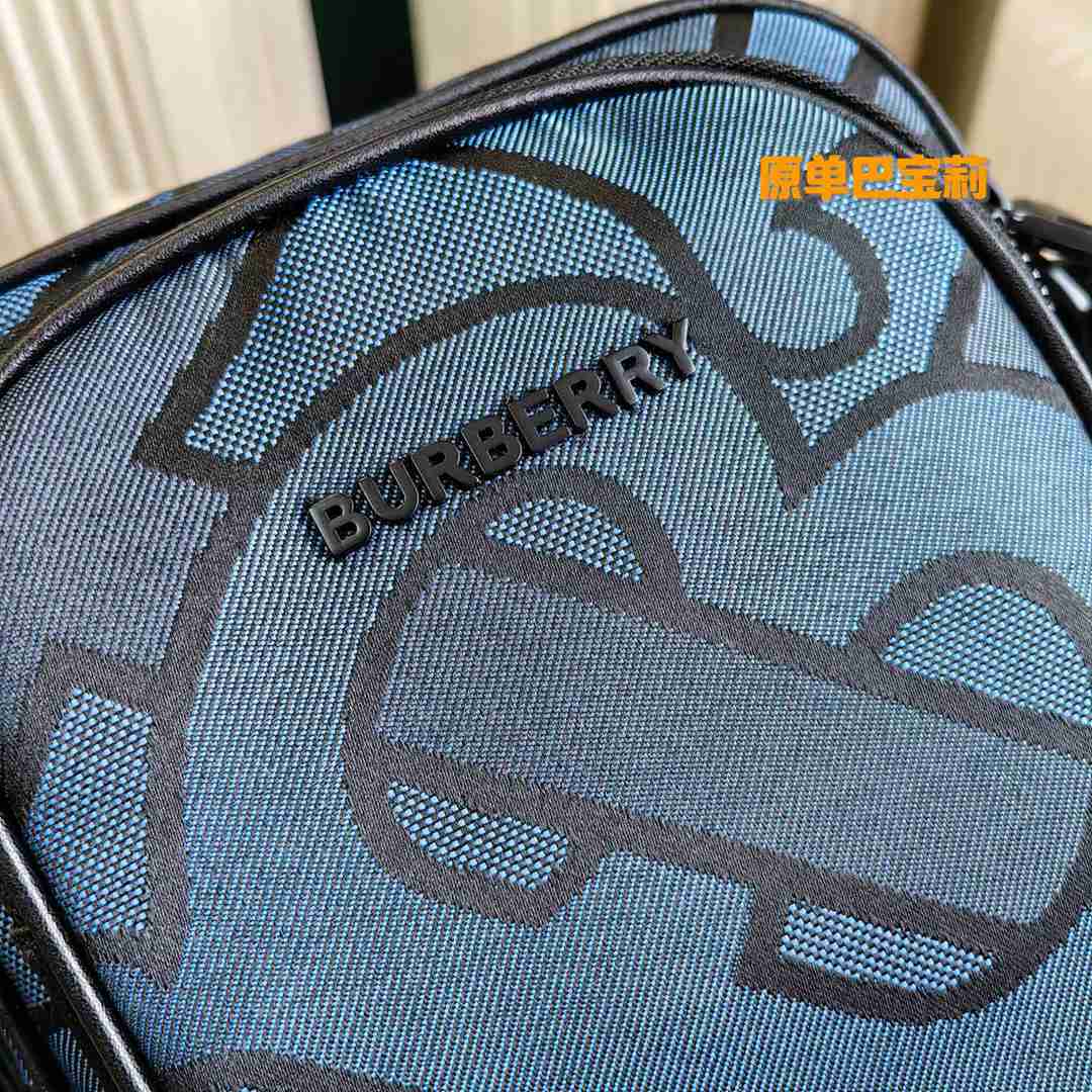 burberry專櫃同步頂級原單斜挎包相機包