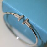經過設計一比一復刻專櫃同步Tiffany蒂芙尼銀色手鐲