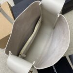 高仿1比1複刻YSL聖羅蘭包包 LE5A7光滑皮革柔軟Hobo手袋 大號白平紋/金