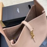 超A貨YSL聖羅蘭包包 LE 5 À 7 小型粒面皮革柔軟手袋 裸粉/古金
