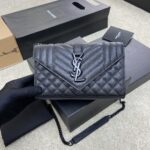 高仿YSL聖羅蘭包包 Envelope粒面絎縫皮革小型信封袋 黑色球紋/槍扣