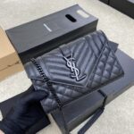 高仿YSL聖羅蘭包包 Envelope粒面絎縫皮革小型信封袋 黑色球紋/槍扣