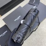 高仿YSL聖羅蘭包包 Envelope粒面絎縫皮革小型信封袋 黑色球紋/槍扣