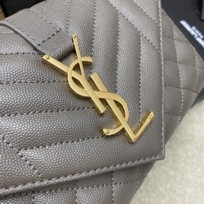 高仿YSL聖羅蘭包包 Envelope粒面絎縫皮革小型信封袋 灰色球紋/金扣