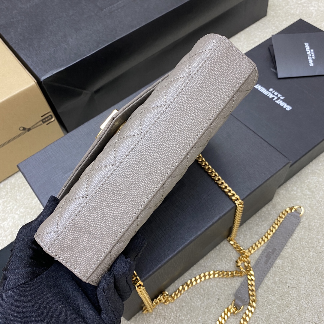 高仿YSL聖羅蘭包包 Envelope粒面絎縫皮革小型信封袋 灰色球紋/金扣