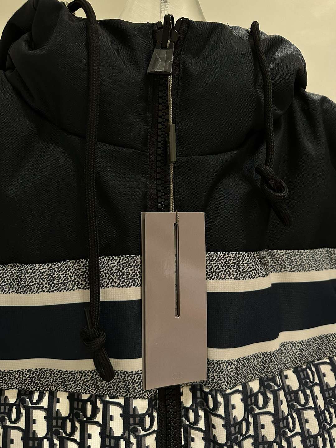 DIOR顶级高仿千鸟格羽绒服 时尚外套