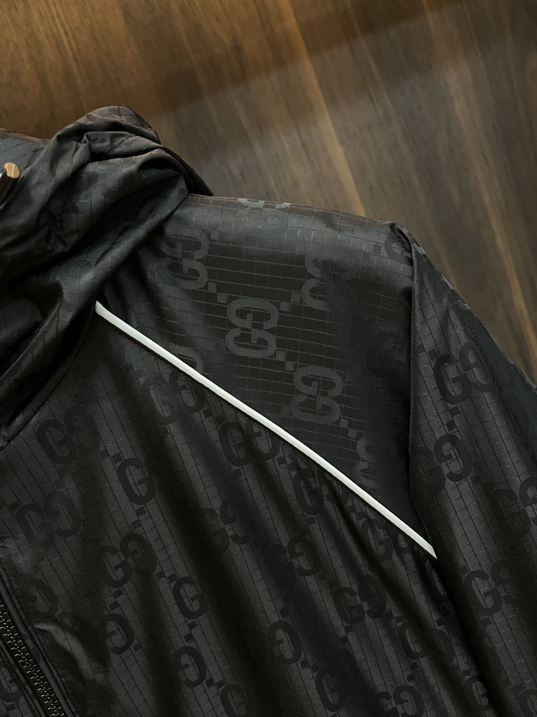 頂級復刻Gucci高仿衣服獨家新品時尚潮男連帽休閒外套運動衫