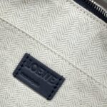 loewe羅意威高仿包包 亮面牛皮革 Puzzle Fold pouch手袋 深藍