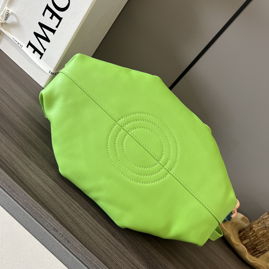 超A貨loewe羅意威包包 新款小號牛皮革帶鏈條 Paseo手袋 蘋果綠