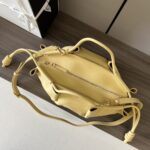 超A貨loewe羅意威包包 新款小號牛皮革帶鏈條 Paseo手袋 黃油色