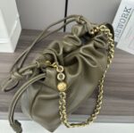 高仿loewe羅意威包包 中號柔軟納帕羊皮革 Flamenco Purse 卡其綠