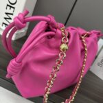 高仿loewe羅意威包包 中號柔軟納帕羊皮革 Flamenco Purse 粉紅