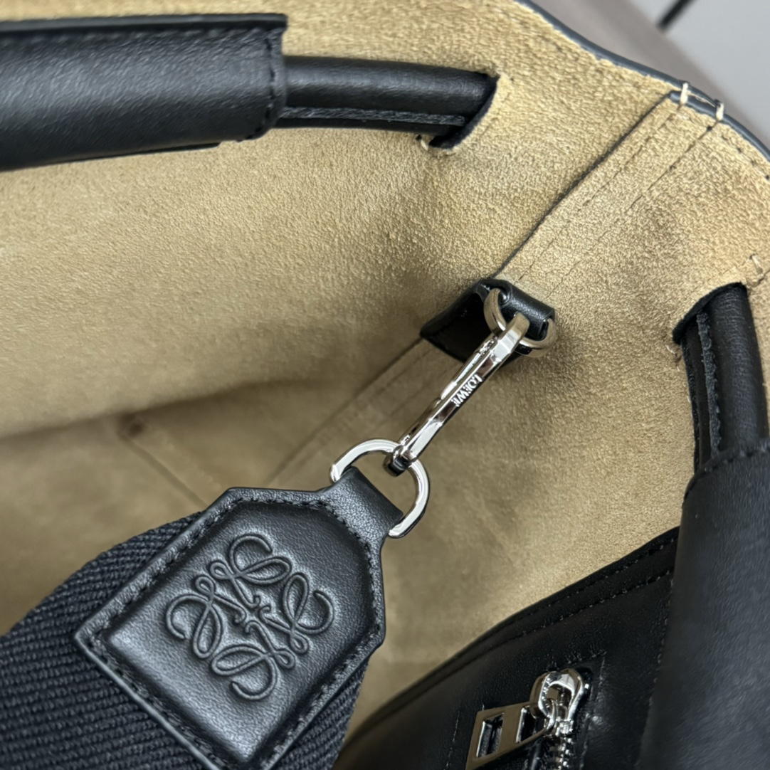複刻原單loewe羅意威包包 Flamenco satchel 郵差包手袋 黑色