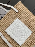 超A貨loewe羅意威包包 拉菲草和牛皮革 Square Basket 手袋 白色