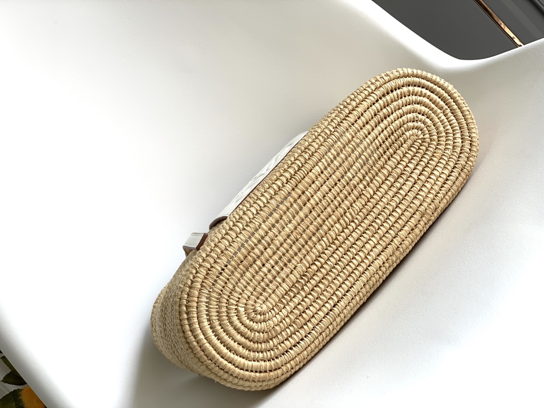 超A貨loewe羅意威包包 拉菲草和牛皮革 Square Basket 手袋 白色