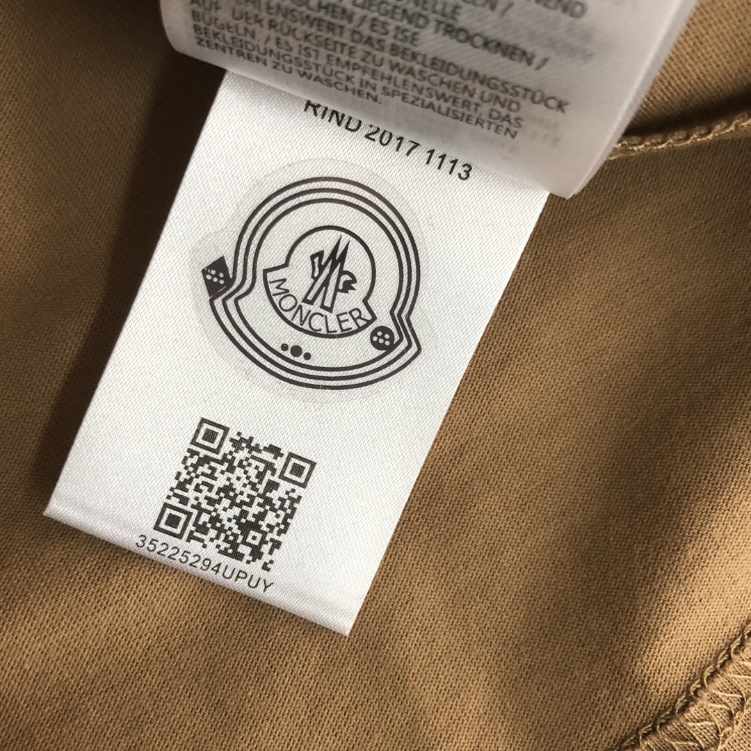 2024最新品頂級設計專櫃同步一比一短袖純棉T恤MONCLER蒙口 卡其色