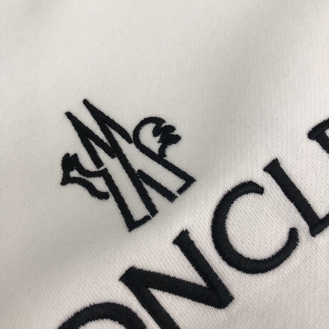 Moncler蒙口一比一精仿時尚圓領純棉運動衫 白色