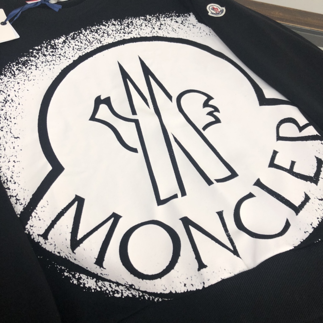 一比一Moncler專櫃同步時尚印花衛衣運動衫