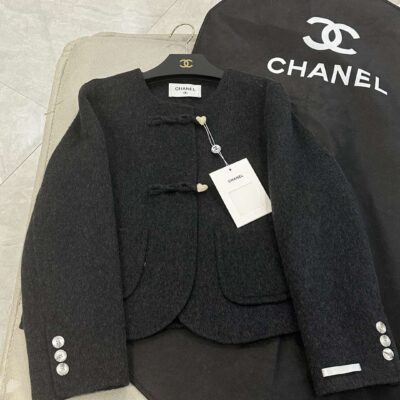 CHANEL高仿女款黑色小外套專櫃同步