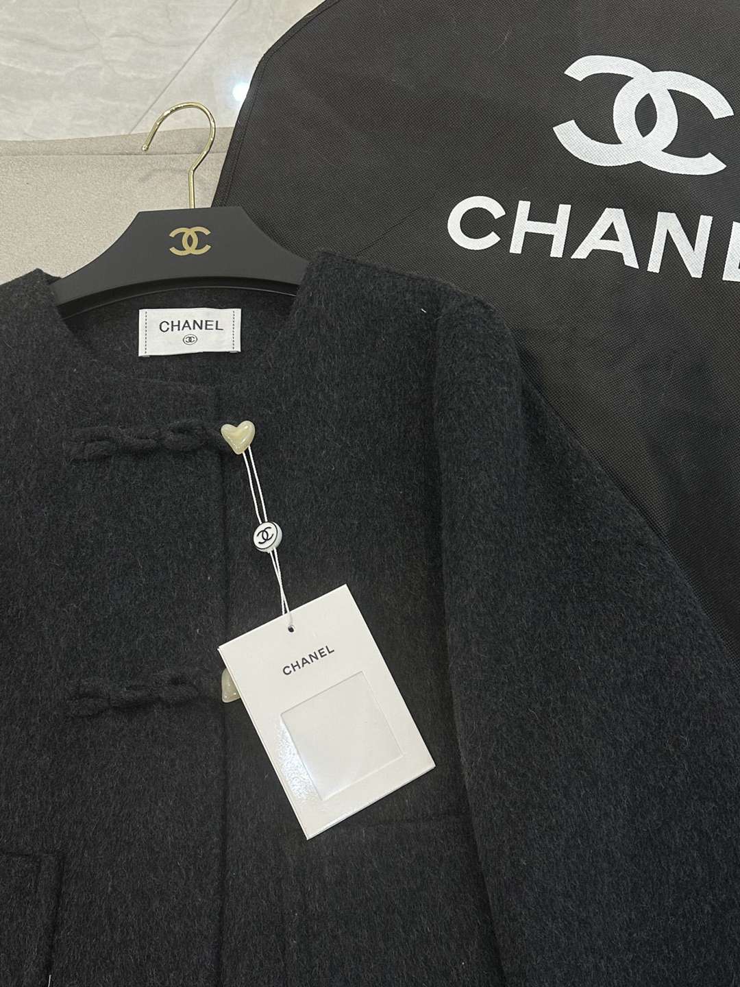 CHANEL高仿女款黑色小外套專櫃同步