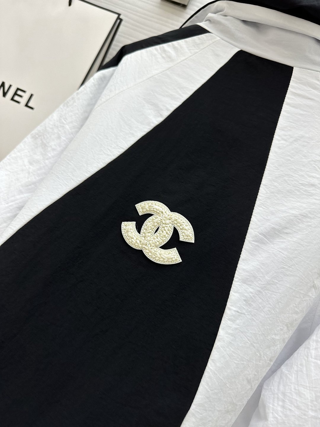 早秋新品一比一復刻CHANEL香奈兒女款外套尖領
