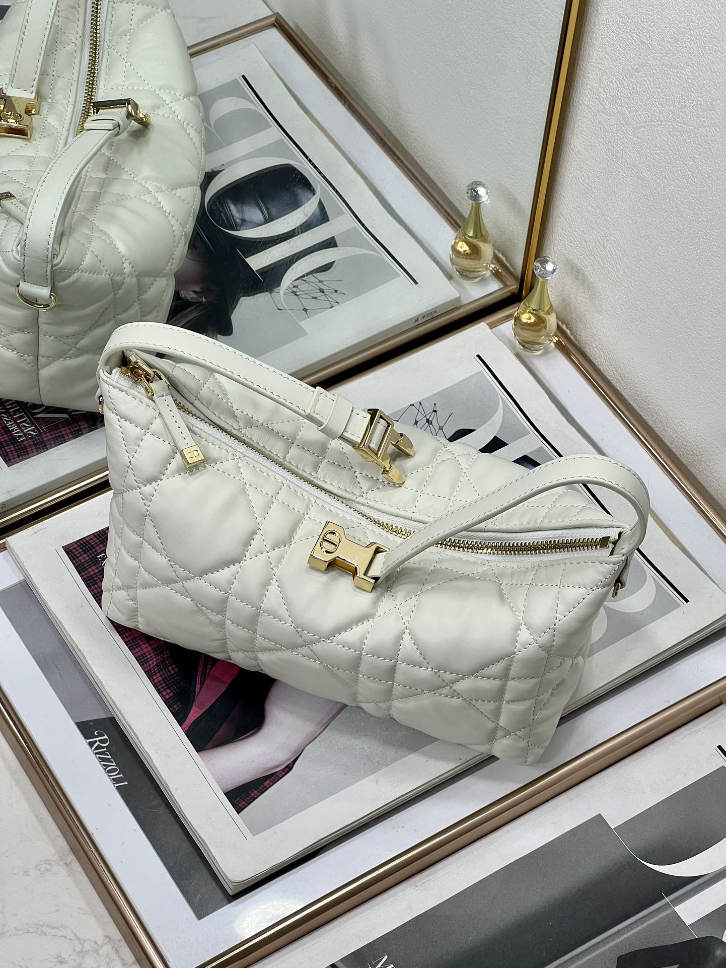 一比一原單品質DIOR女士包包白色錢包 Dior Travel Nomad 22x13x9.5cm