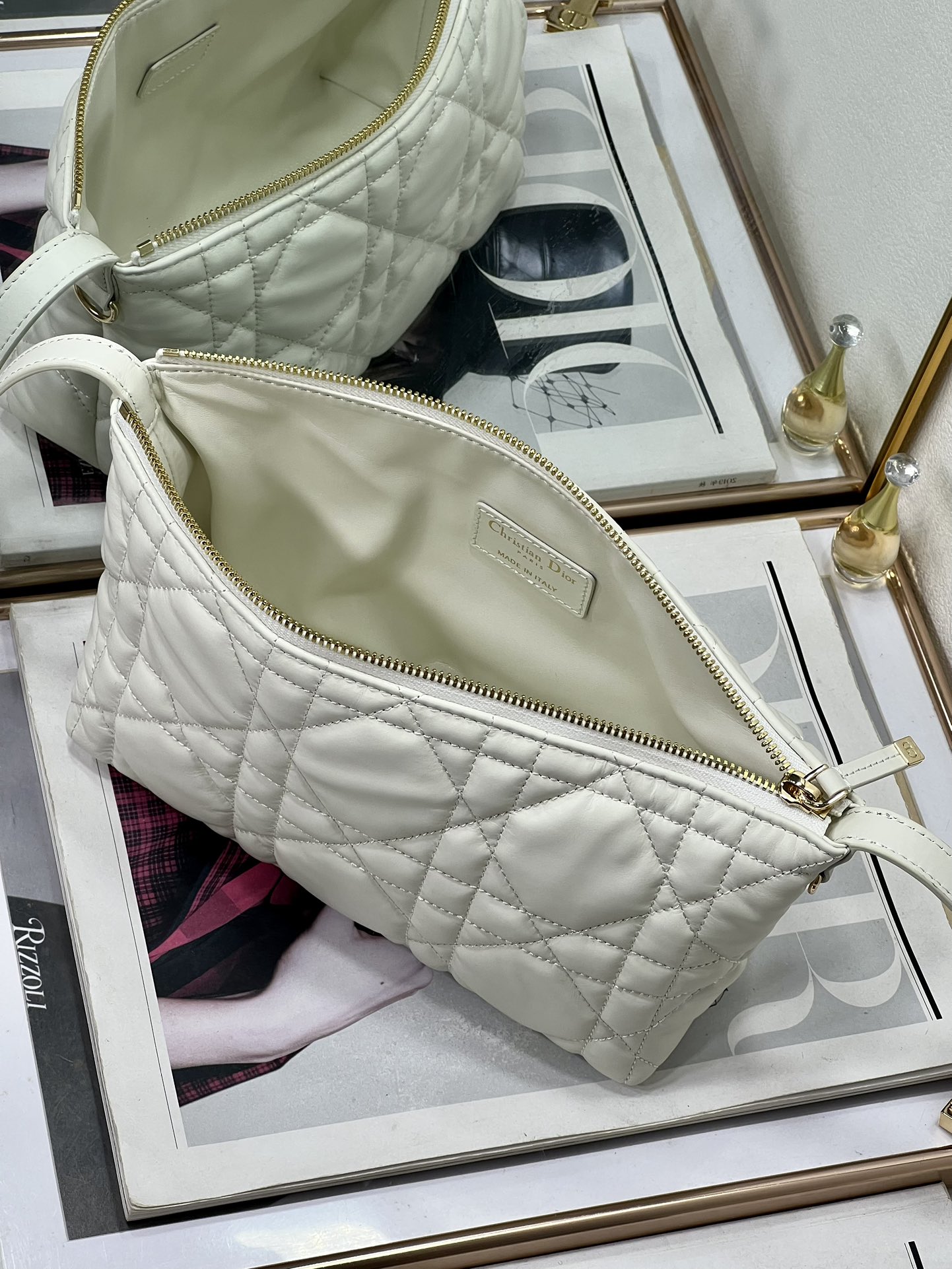 一比一原單品質DIOR女士包包白色錢包 Dior Travel Nomad 22x13x9.5cm