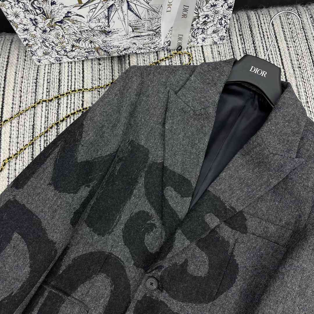 強烈推薦DIOR迪奧2024女裝時尚刺繡高仿西裝外套