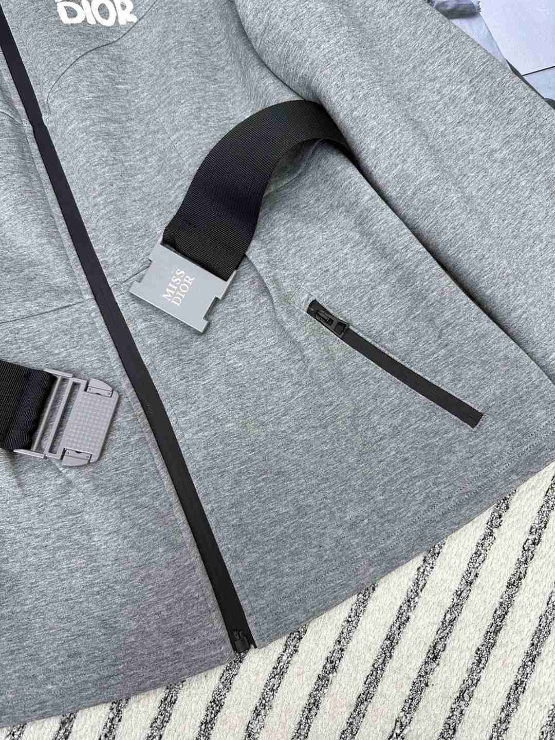 DIOR一比一復刻奢侈品衣服印花logo連帽休閒外套女款