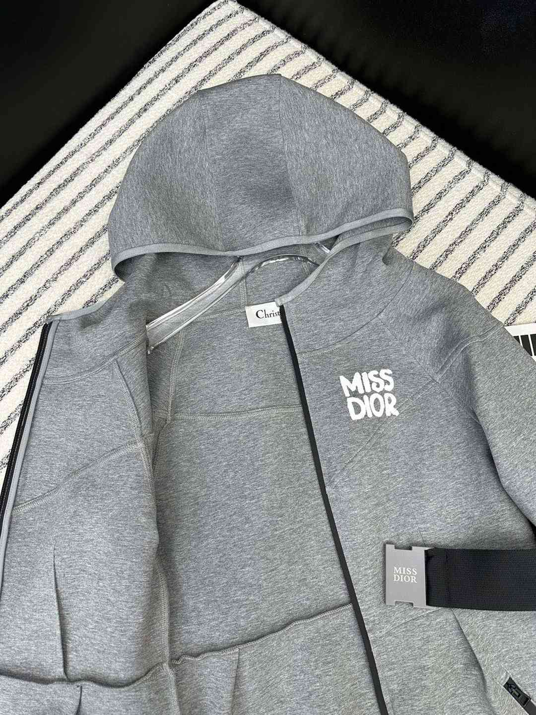 DIOR一比一復刻奢侈品衣服印花logo連帽休閒外套女款