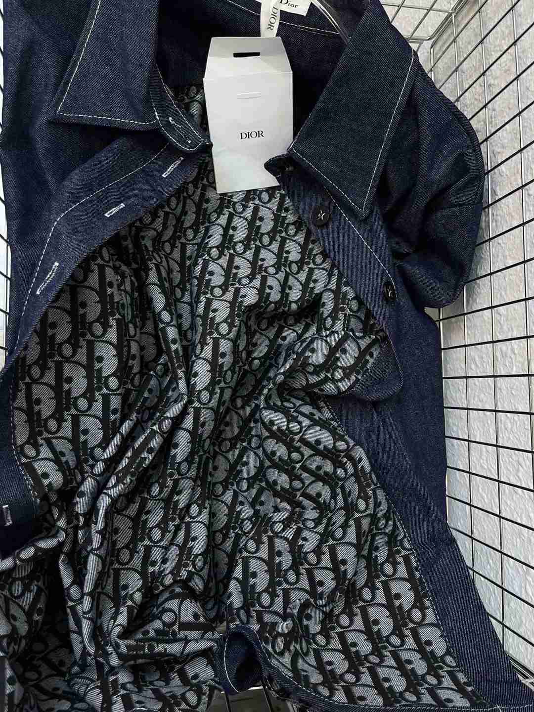 高仿DIOR女款衣服秋冬新品長袖牛仔襯衣