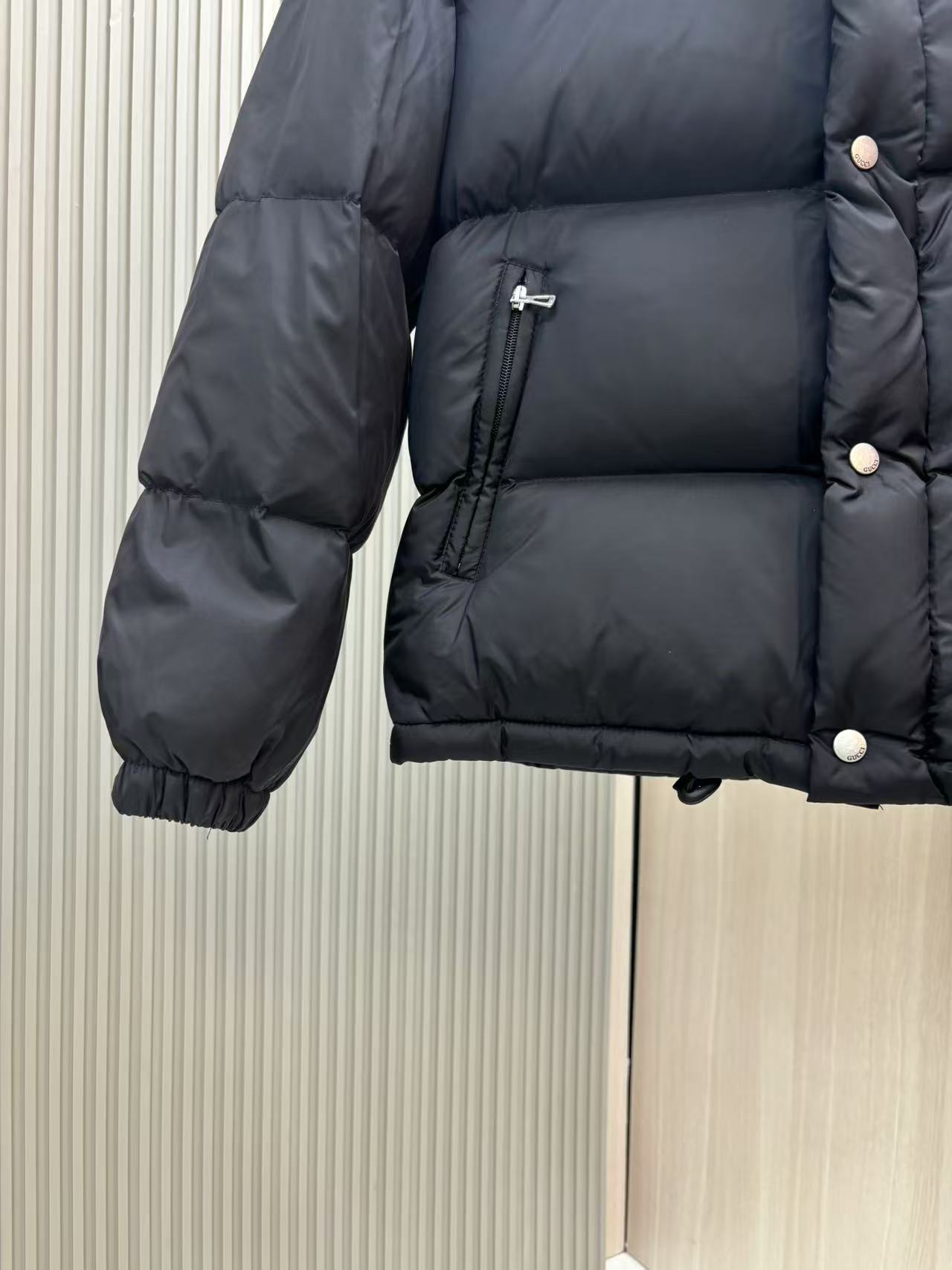Gucci古馳頂級高仿復刻2024秋冬男裝羽絨服黑色外套