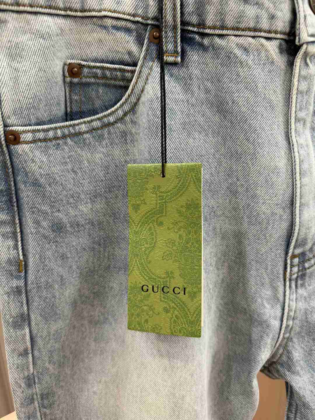 古馳Gucci頂級A貨男裝高仿牛仔褲淺色牛仔褲