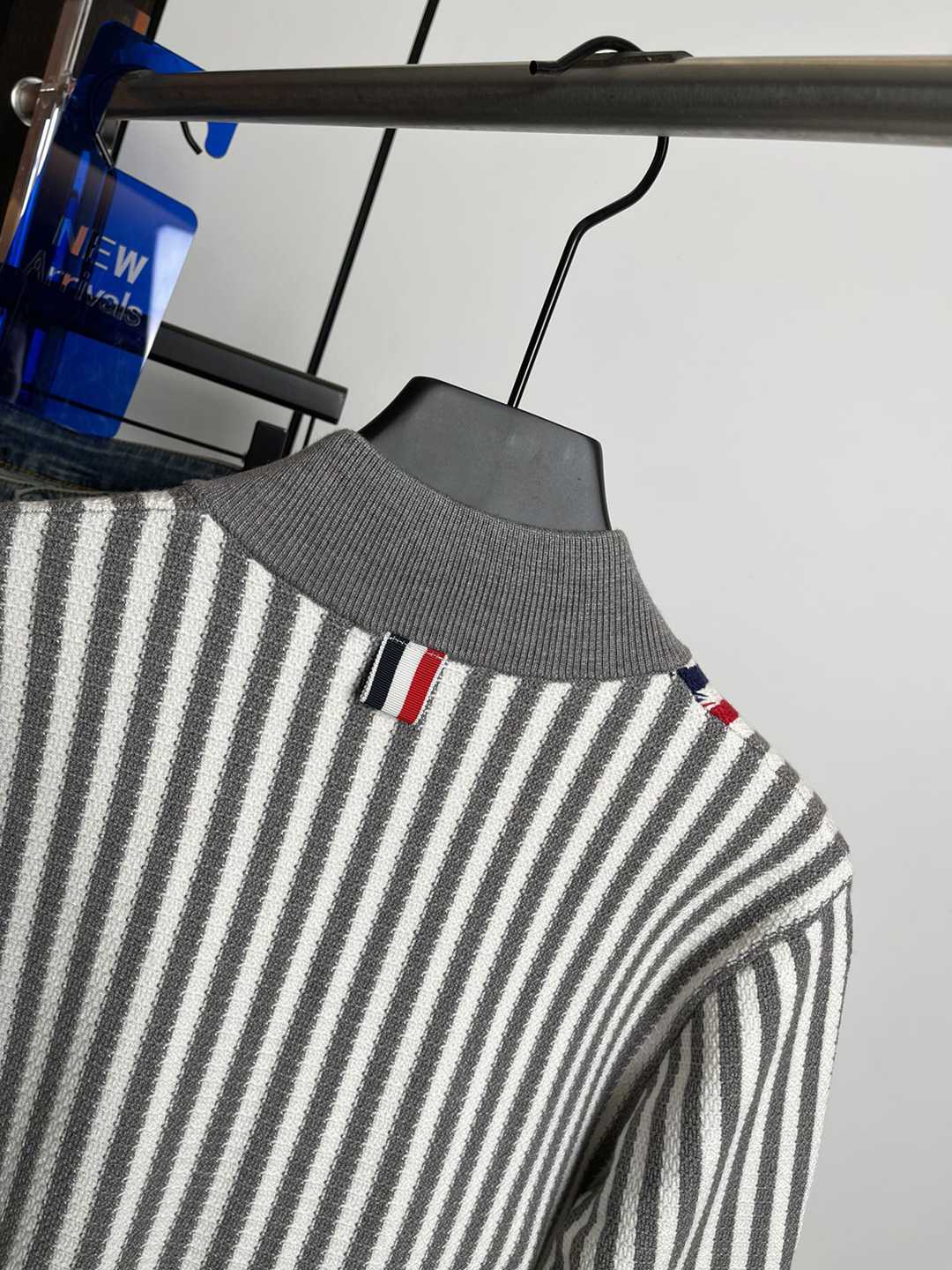 高仿TB Thom Browne 湯姆佈朗秋冬新品2024羊毛針織面料條紋夾克外套