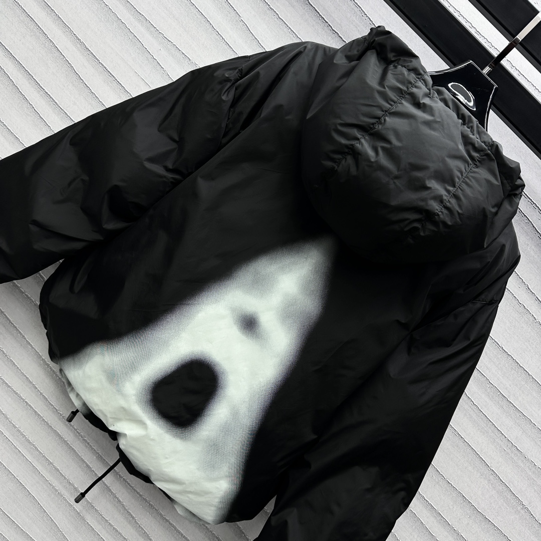 DIOR頂級原單巴黎鐵塔女裝時尚連帽高仿羽絨服新品