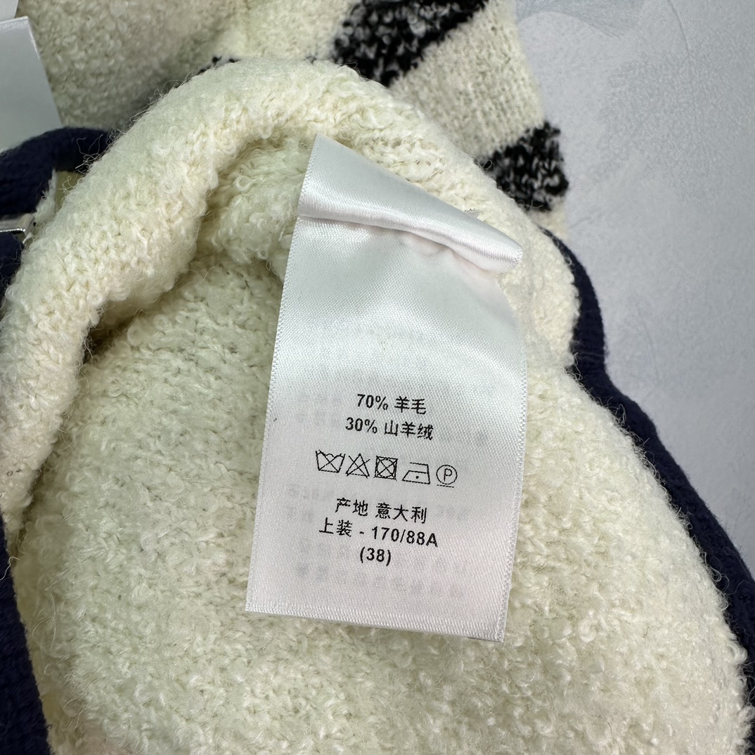 dior原單女裝羊絨連帽拉鏈設計搞品質外套