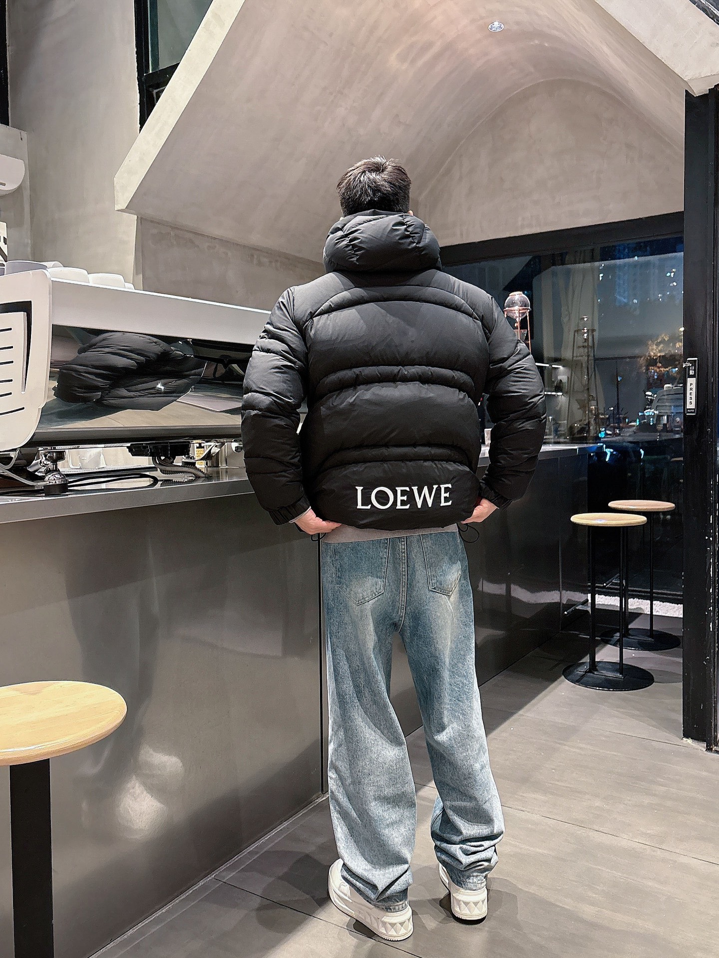 高仿精品Loewe羅意威秋冬男士羽絨外套