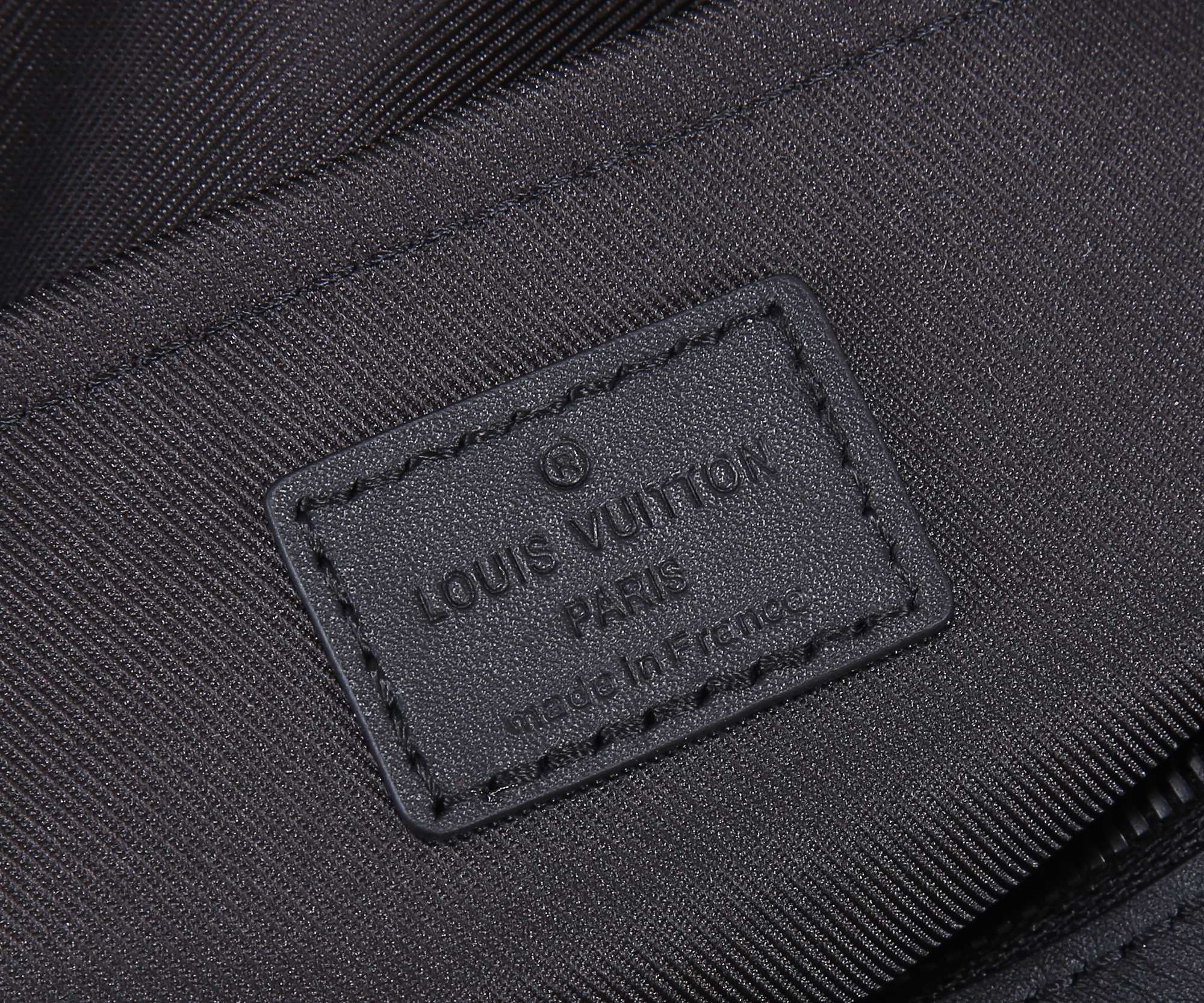 M22482頂級原單lv路易威登 Fastline郵差包