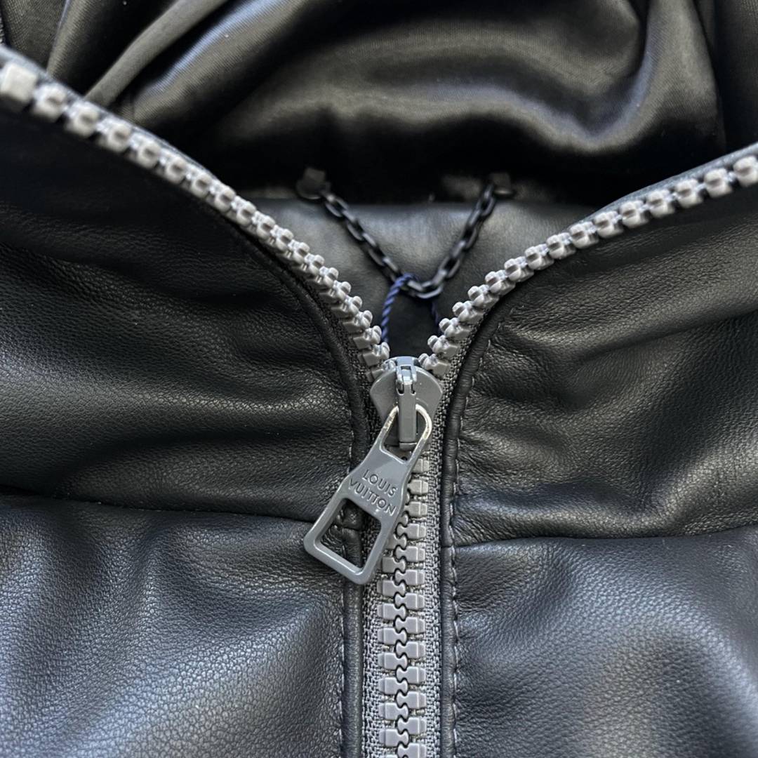 一比一復刻奢侈品精仿lv路易威登連帽羽絨服外套男裝
