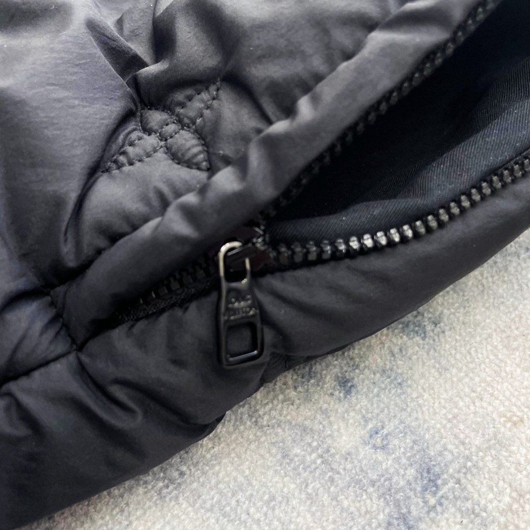 頂級復刻奢侈品專櫃同步路易威登Lv時尚連帽羽絨服