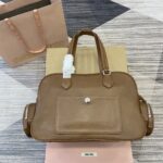 高仿精品MIUMIU繆繆Adventure Nappa羊皮革手提包棕色5BB159