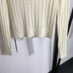 高仿服飾YSL聖羅蘭秋冬新款单排扣翻领长袖麻花针织开衫上衣