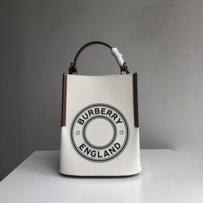burberry巴寶莉原單白色馬術風格的棉質帆布水桶包