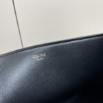 Celine賽琳精品LOUISE中號光滑牛皮革手袋水桶包116613