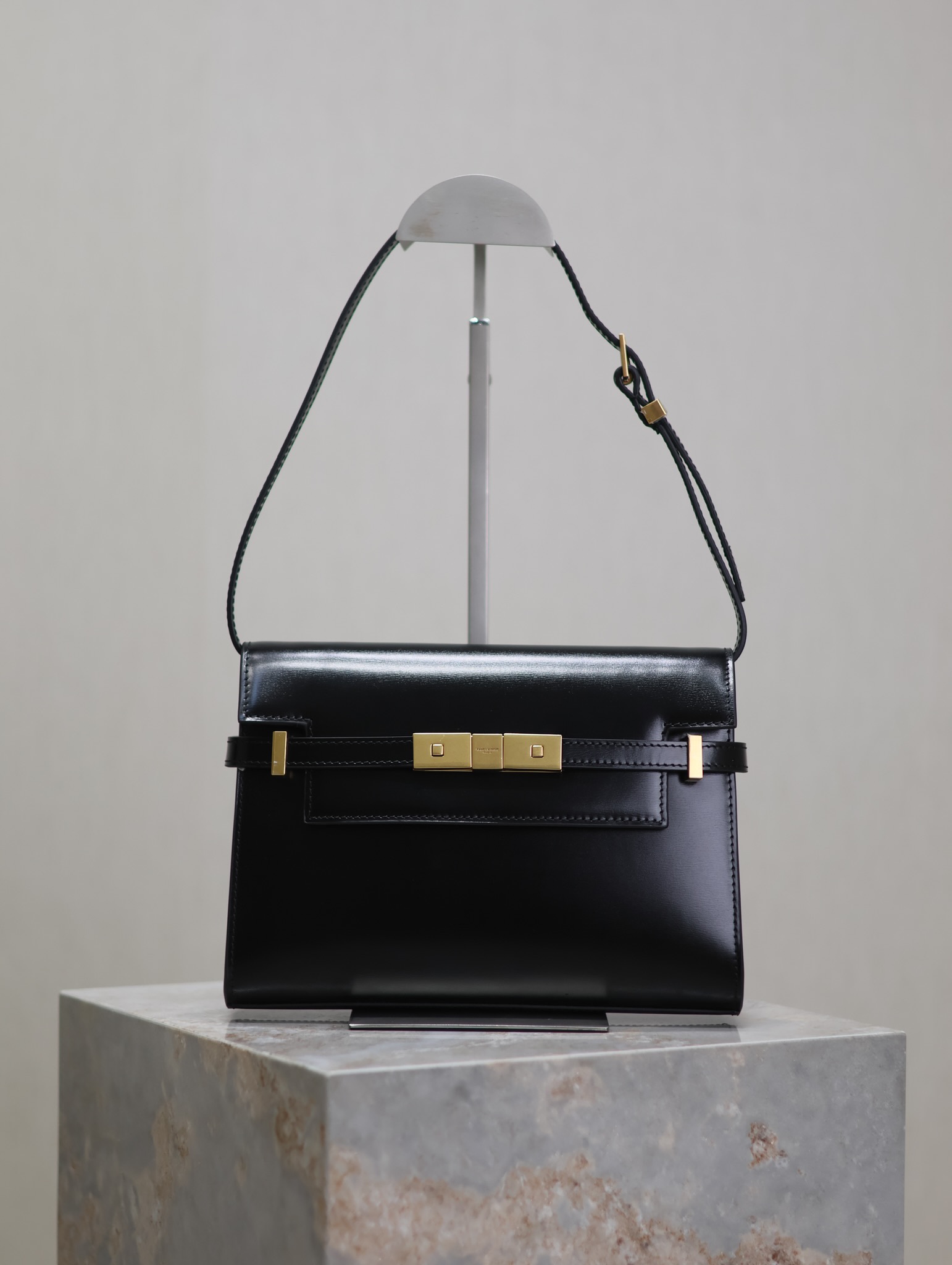 高仿YSL聖羅蘭包包 Manhattan漆皮小型肩背袋 SAINT LAURENT 黑色金扣