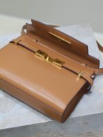 高仿YSL聖羅蘭包包 Manhattan漆皮小型肩背袋 SAINT LAURENT 土黃金扣