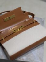 高仿YSL聖羅蘭包包 Manhattan漆皮小型肩背袋 SAINT LAURENT 焦糖牛皮配帆布金扣