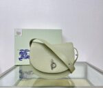burberry巴寶莉高仿網站新品白色新立挺包粒紋小牛皮挎包