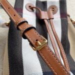 burberry巴寶莉高仿網站新品女士格紋水桶包單肩包